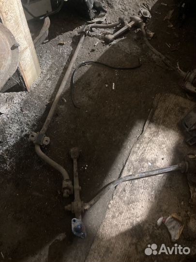 Рычаги к сборе на LADA гранта