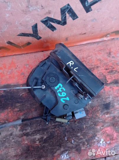 Замок двери задний левый Bmw X5 E53 N62 2004