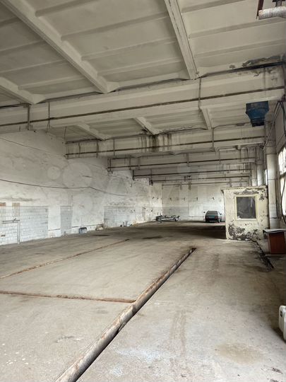 Склад,производство 2560 м²