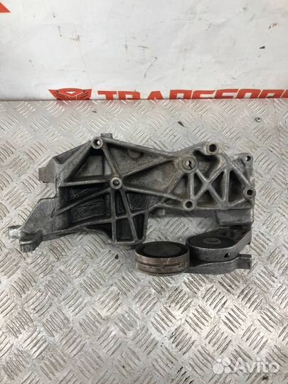 Натяжитель ремня Пассат В5