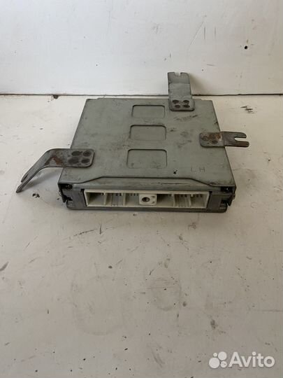Блок управления двигателя Subaru Forester
