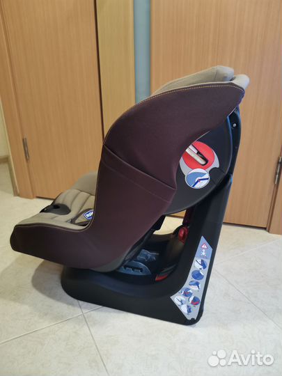 Автомобильное детское кресло от 9 до 18 кг Chicco