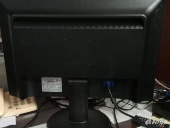 Монитор LG Flatron W2234S