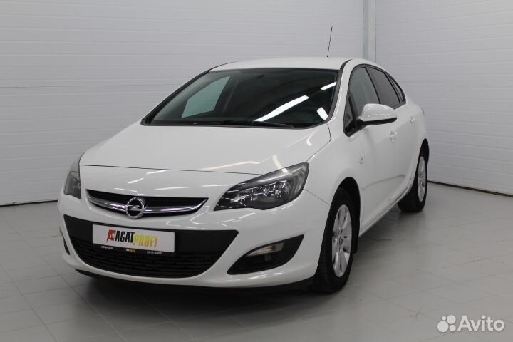Opel Astra, 2014