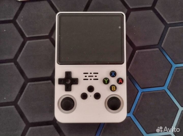 Портативная игровая консоль