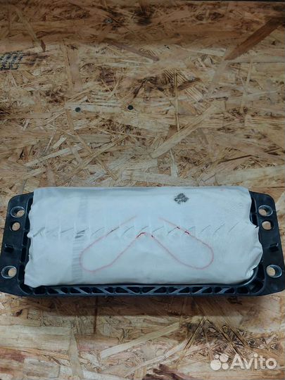 Подушка безопасности пассажира Skoda Superb 3