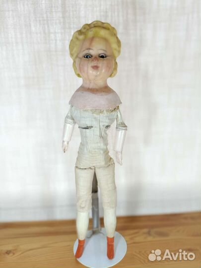 Антикварная восковая кукла