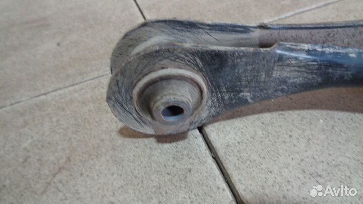 Рычаг передний верхний левый Lexus IS (XE30)