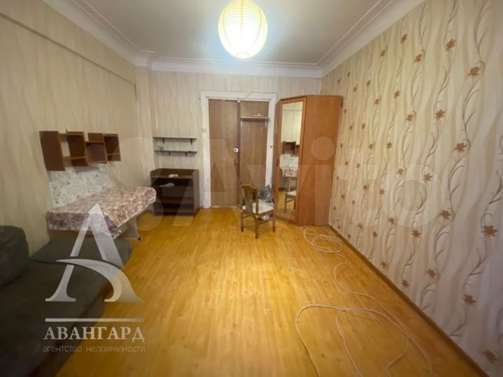 3-к. квартира, 76 м², 2/3 эт.