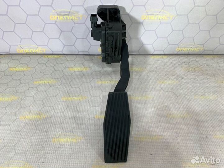 Педаль газа Opel Astra H Z16XEP 2006