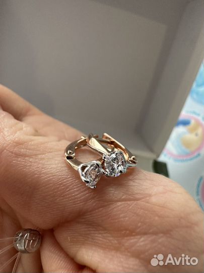 Золотые серьги