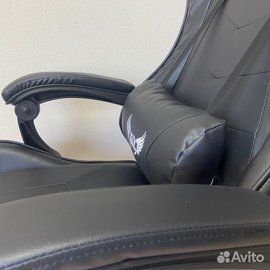 Кресло компьютерное с массажем - модель 202 черный