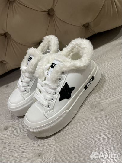 Кроссовки зимние женские
