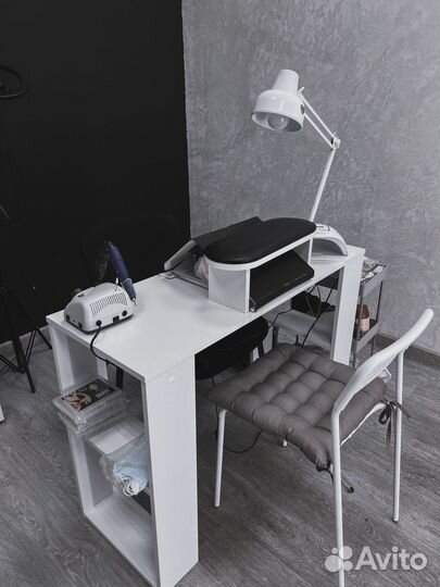 Рабочее место в аренду маникюр