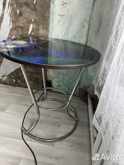 Кухонный стол