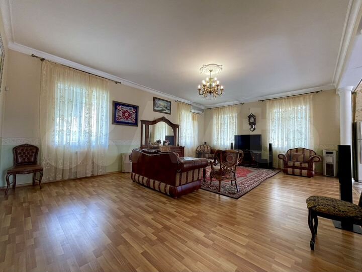 Дом 150 м² на участке 5 сот.