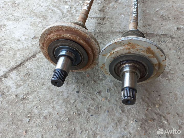 Привод задний Mercedes-Benz E 240 W211 112913 2004