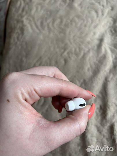 Наушник air pods pro правый