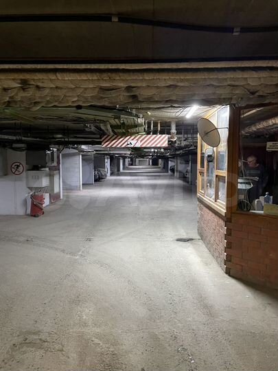 Машиноместо, 15 м²