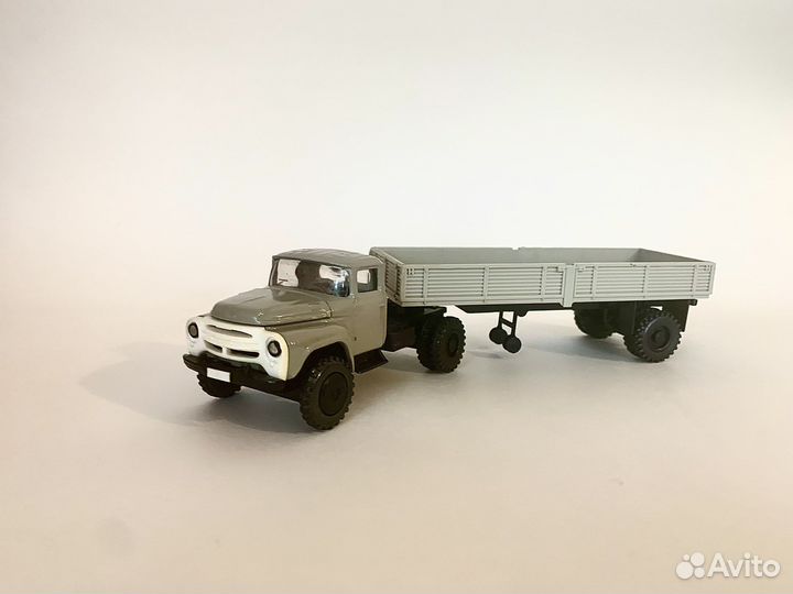 Модели автомобилей СССР 1:43 ЗИЛ 130 В1
