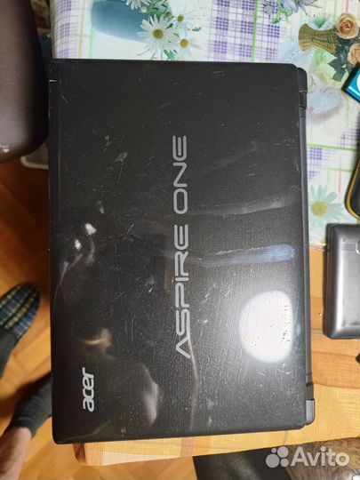 Acer aspire one