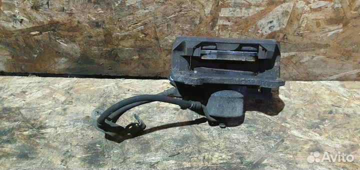 Суппорт передний правый Kia Sportage 2016-2021