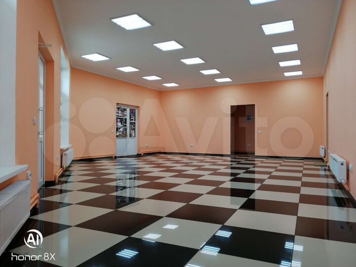Торговая площадь, 70 м²