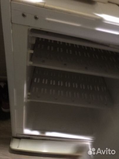 Холодильник двухкамерный Stinol