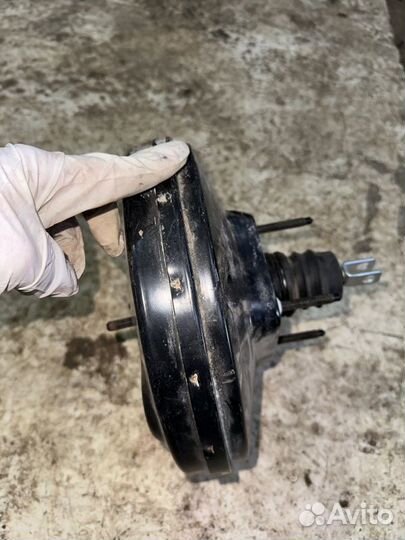 Вакуумный усилитель Ford Focus CB4 2008