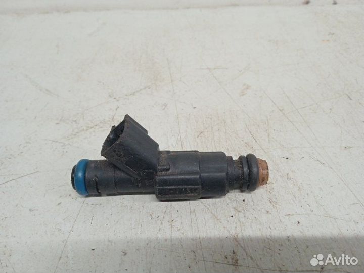 Форсунка топливная Ford Focus 2 2005-2011