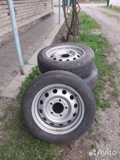 Колеса на ниву летние