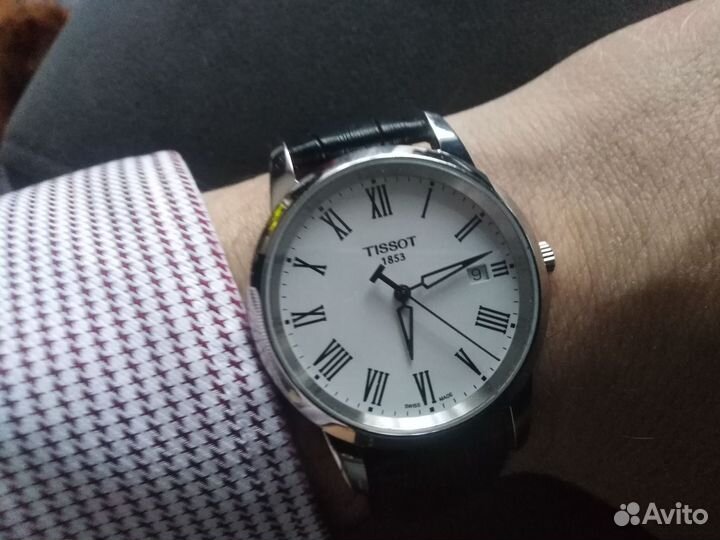 Часы мужские Tissot кварцевые