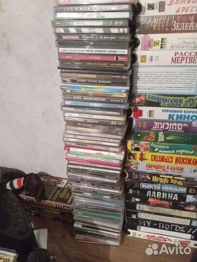 Музыка. Катушки, кассеты, пластинки