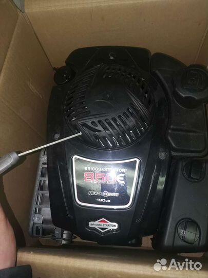 Двигатель для газонокосилки