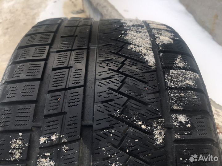 Triangle Snowlink TWT02 245/40 R18