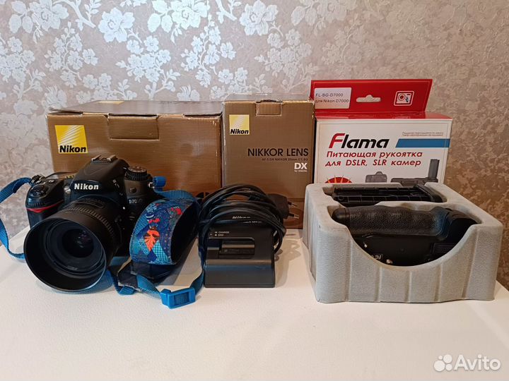 Фотоаппарат Nikon D 7000 с объективом Nikkor 35мм