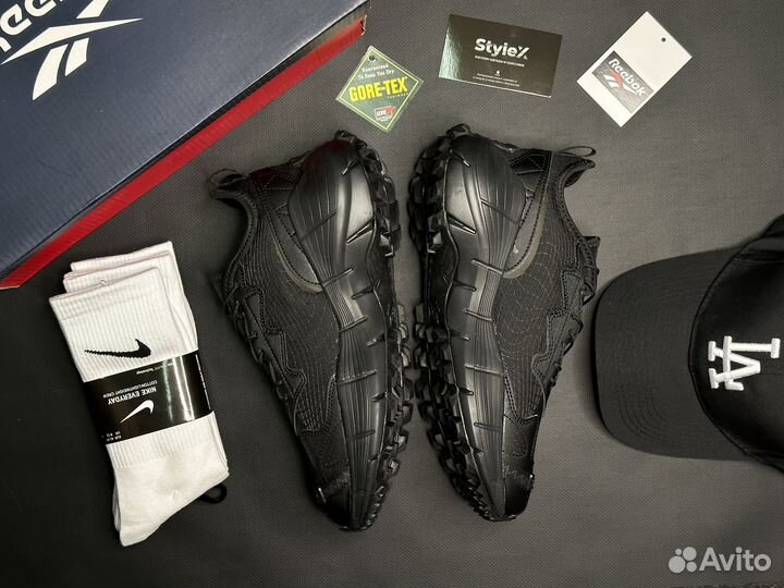 Кроссовки Reebok Gore-tex