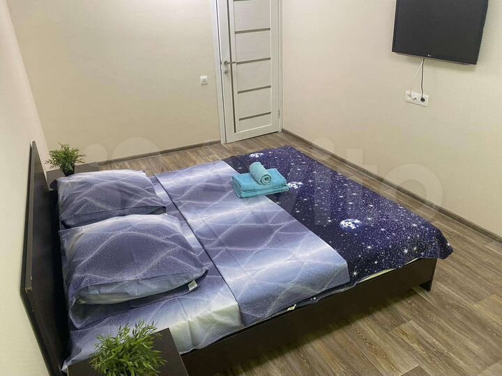 2-к. квартира, 56 м², 1/9 эт.