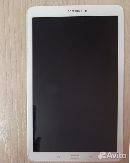 Планшет samsung sm T561