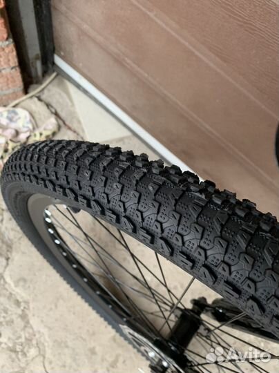 Велостпед скоростной новый подростковый 24