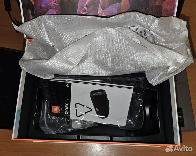 Колонка jbl charge 3