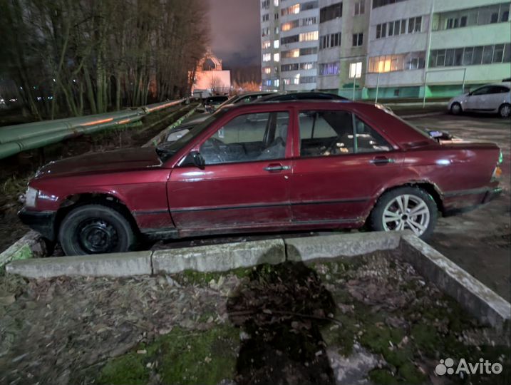 Mercedes-Benz 190 (W201) 2.0 МТ, 1985, 200 000 км