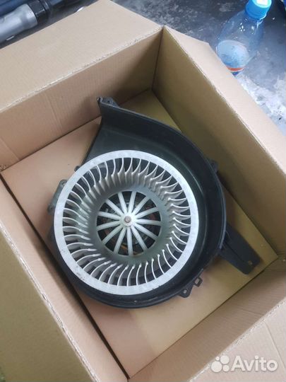 Мотор печки skoda Fabia