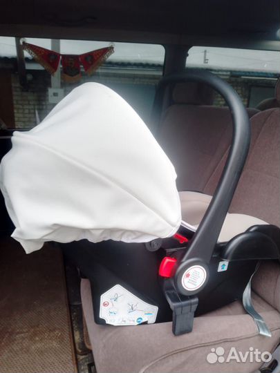 Автомобильное детское кресло от 0 до 18 кг