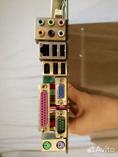 Материнская плата с процессором и памятью