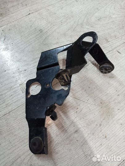 Кронштейн крепление блока ABS абс Renault megane 3