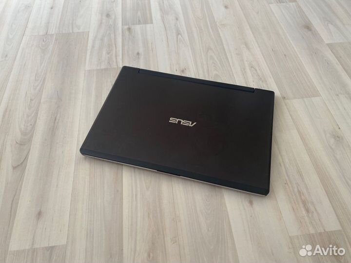 Игровой ноутбук Asus core i7 / GeForce GT740