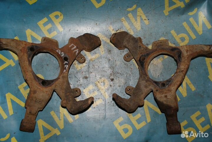 Кулак передний Opel Vectra B