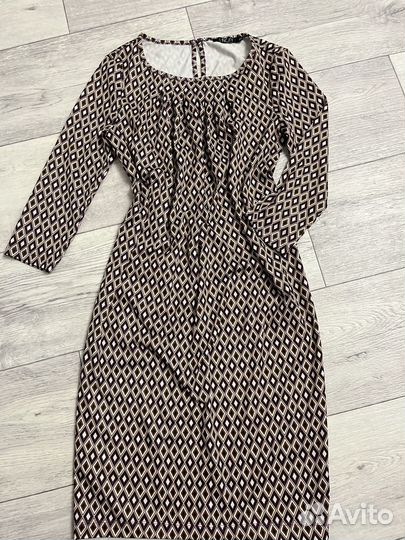 Платьe женское