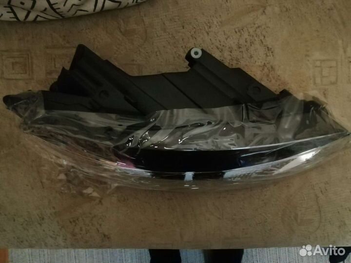 Фара Фольксваген Поло новая